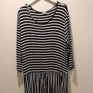 Black and White Striped Maxi Dress with 3/4 Sleeves - Sz 3X